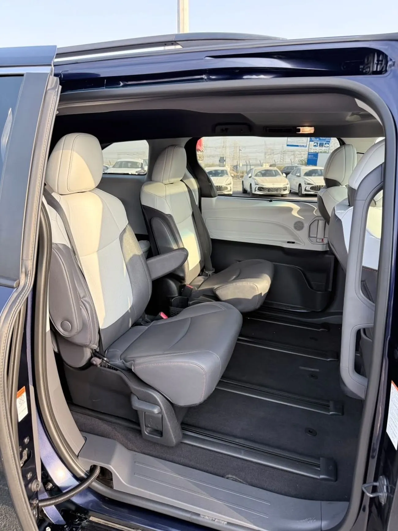 Toyota Sienna XLE 2023 — фото 17