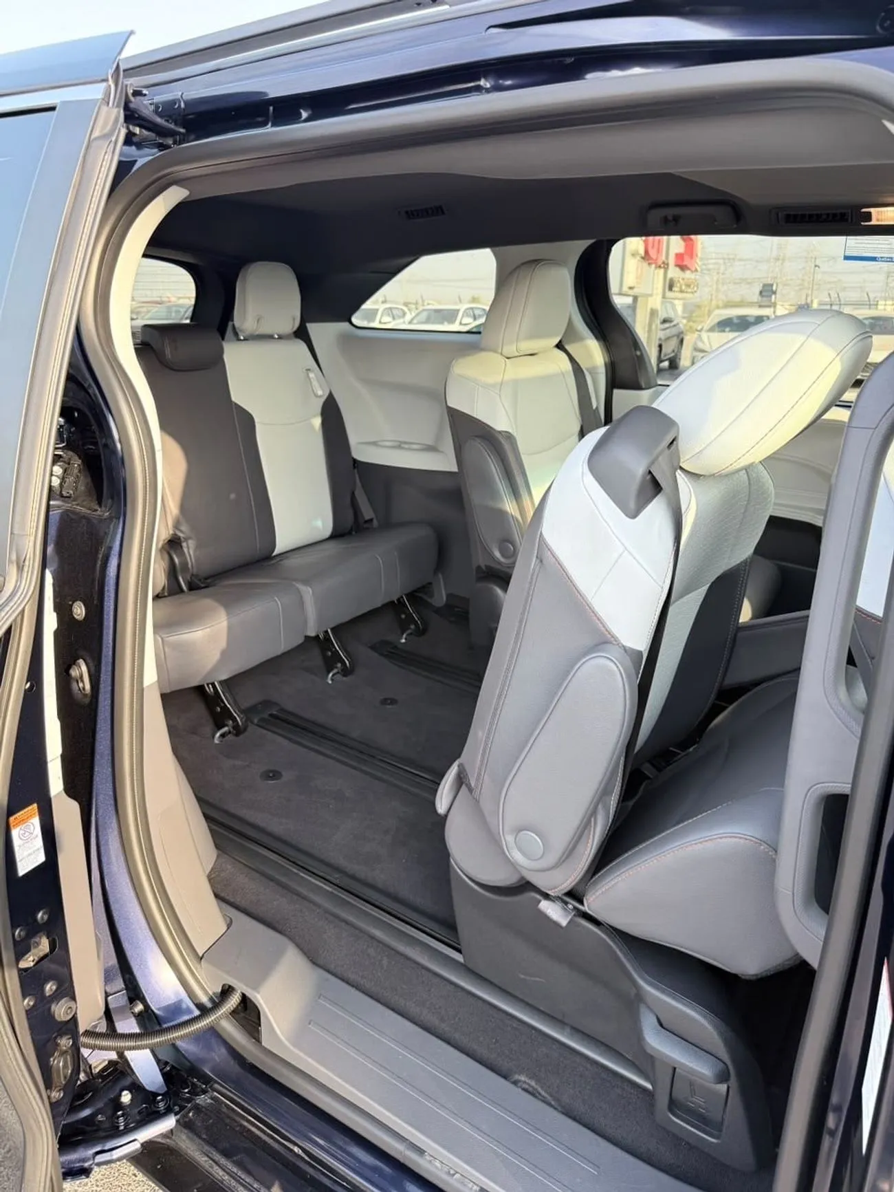 Toyota Sienna XLE 2023 — фото 19