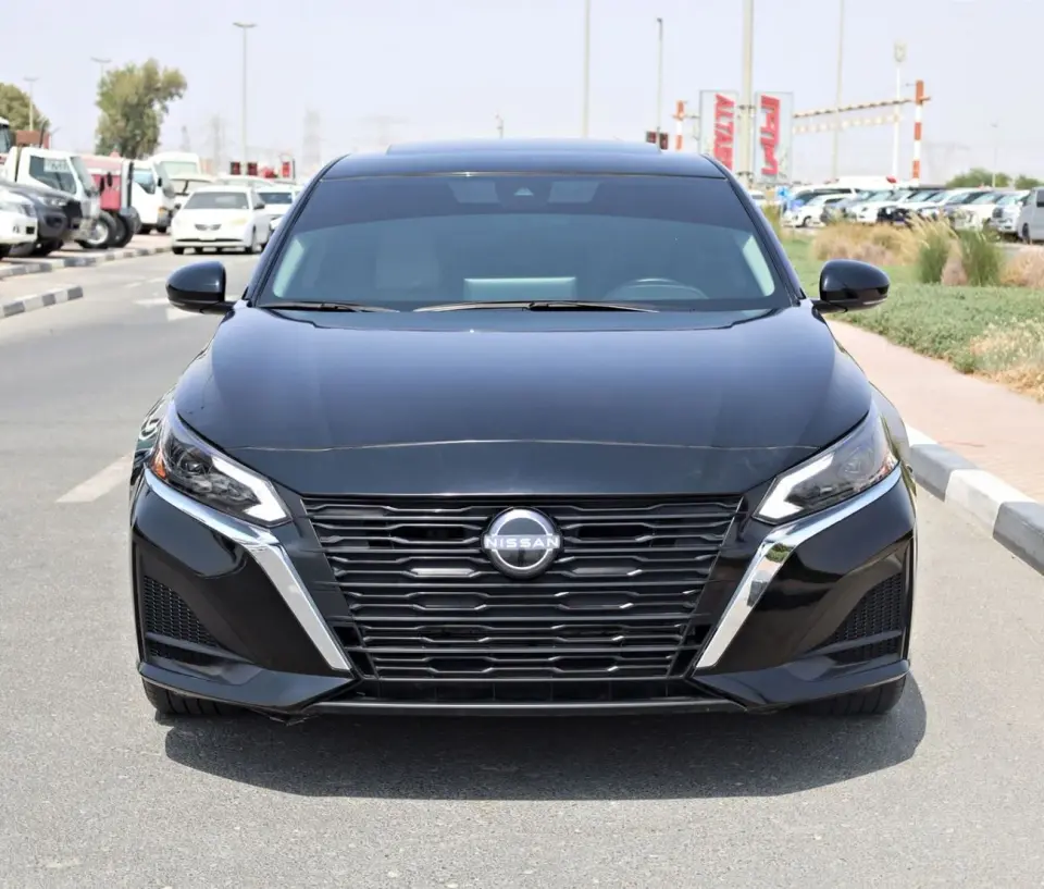 Nissan Altima SV 2025