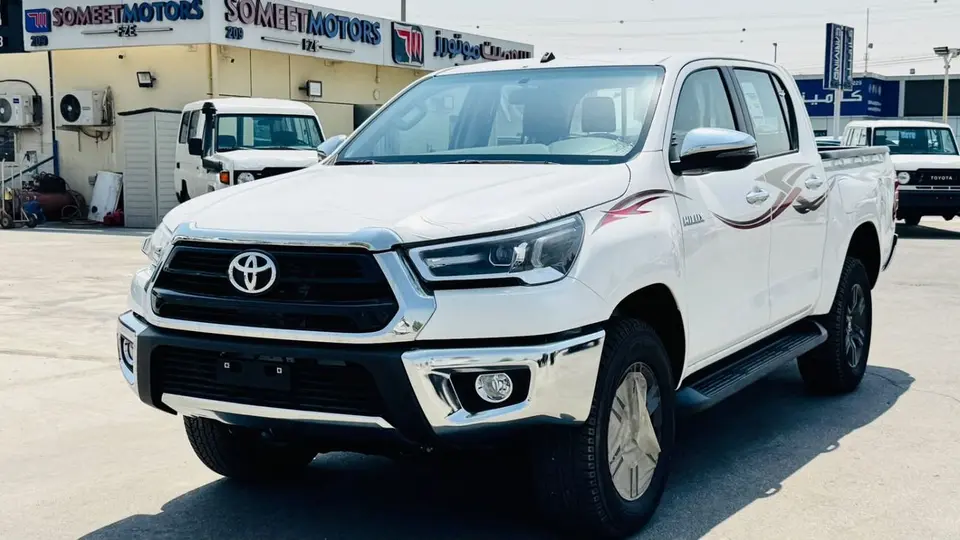 Toyota Hilux SR5 2026