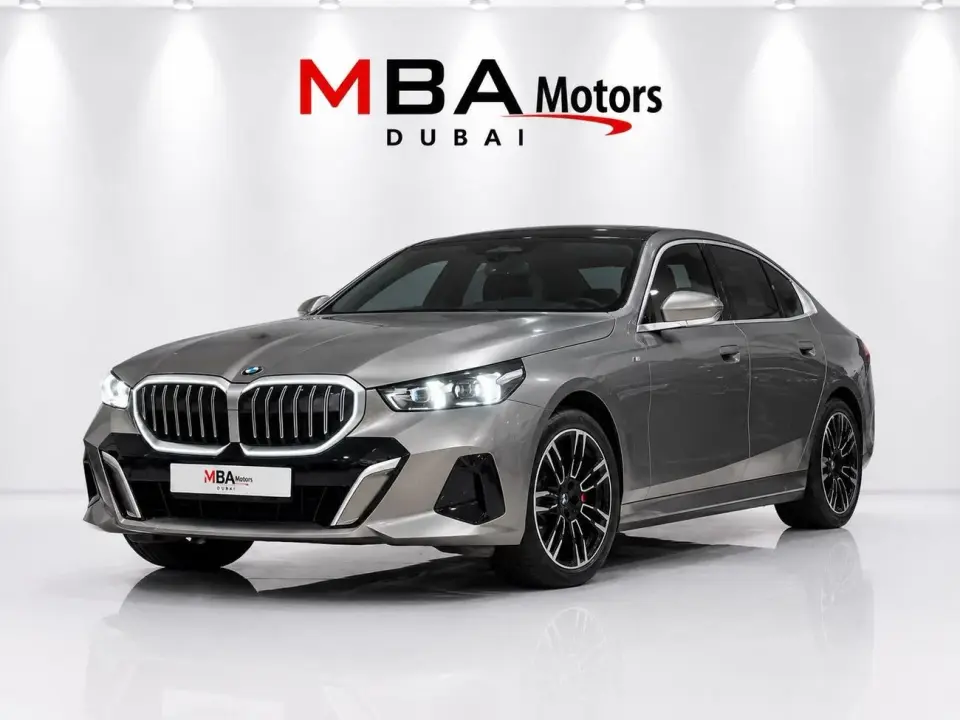 BMW 530i LUXURY M SPORT PACKAGE 2024