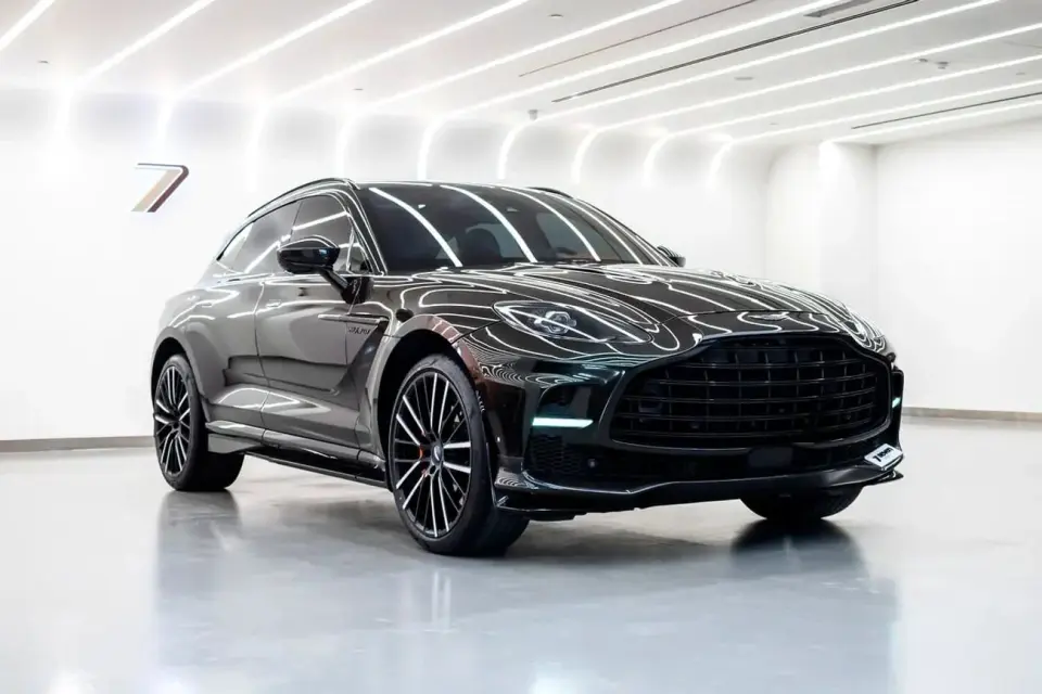 Aston Martin Dbx707 STANDARD 2023