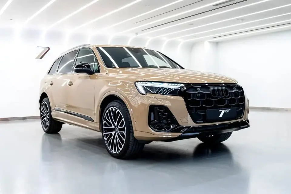 Audi SQ7 STANDARD 2025