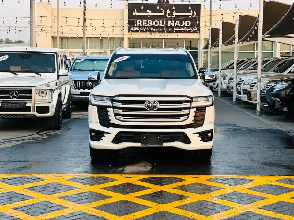 Toyota Land Cruiser VXR 2024