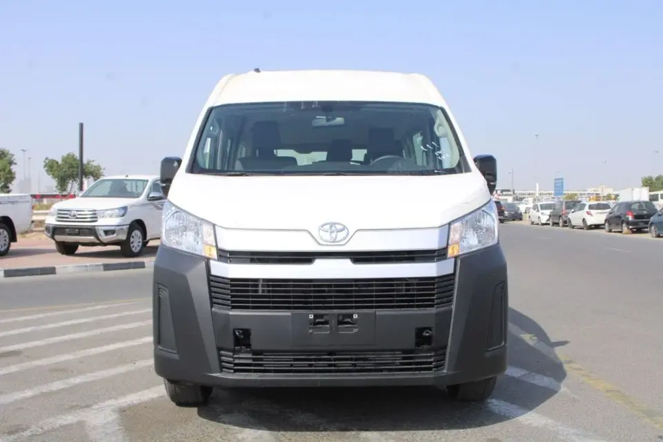 Toyota Hiace DX 2026