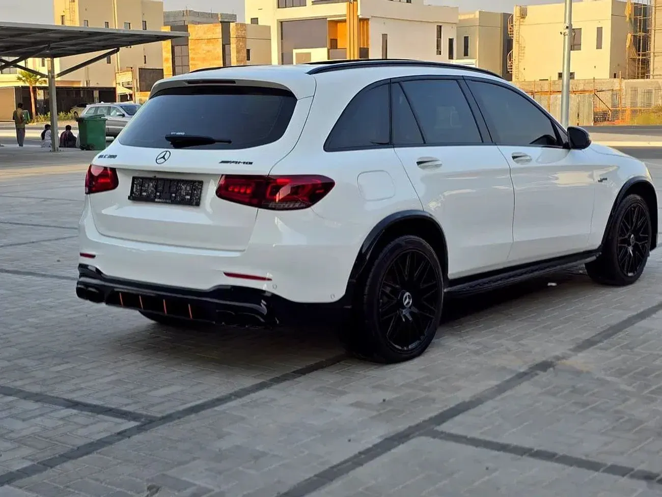Mercedes-Benz GLC 300 AMG 2020 — фото 6
