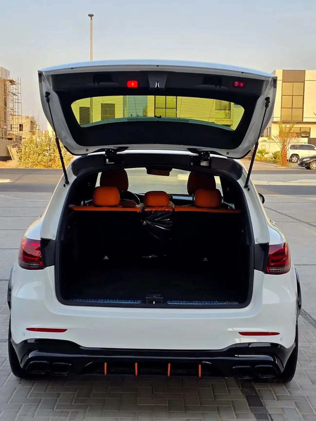 Mercedes-Benz GLC 300 AMG 2020 — фото 10