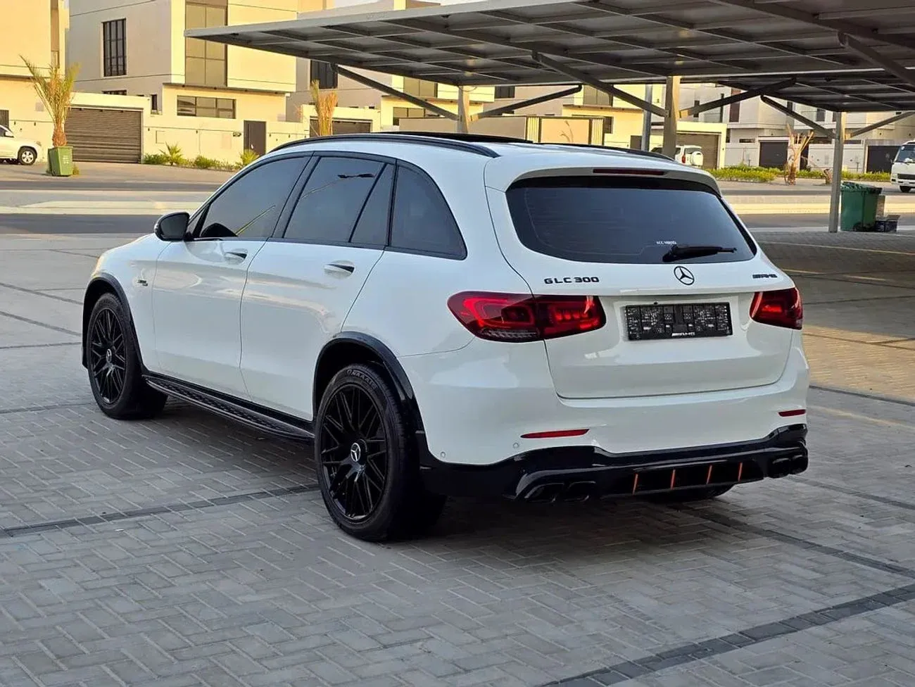 Mercedes-Benz GLC 300 AMG 2020 — фото 5