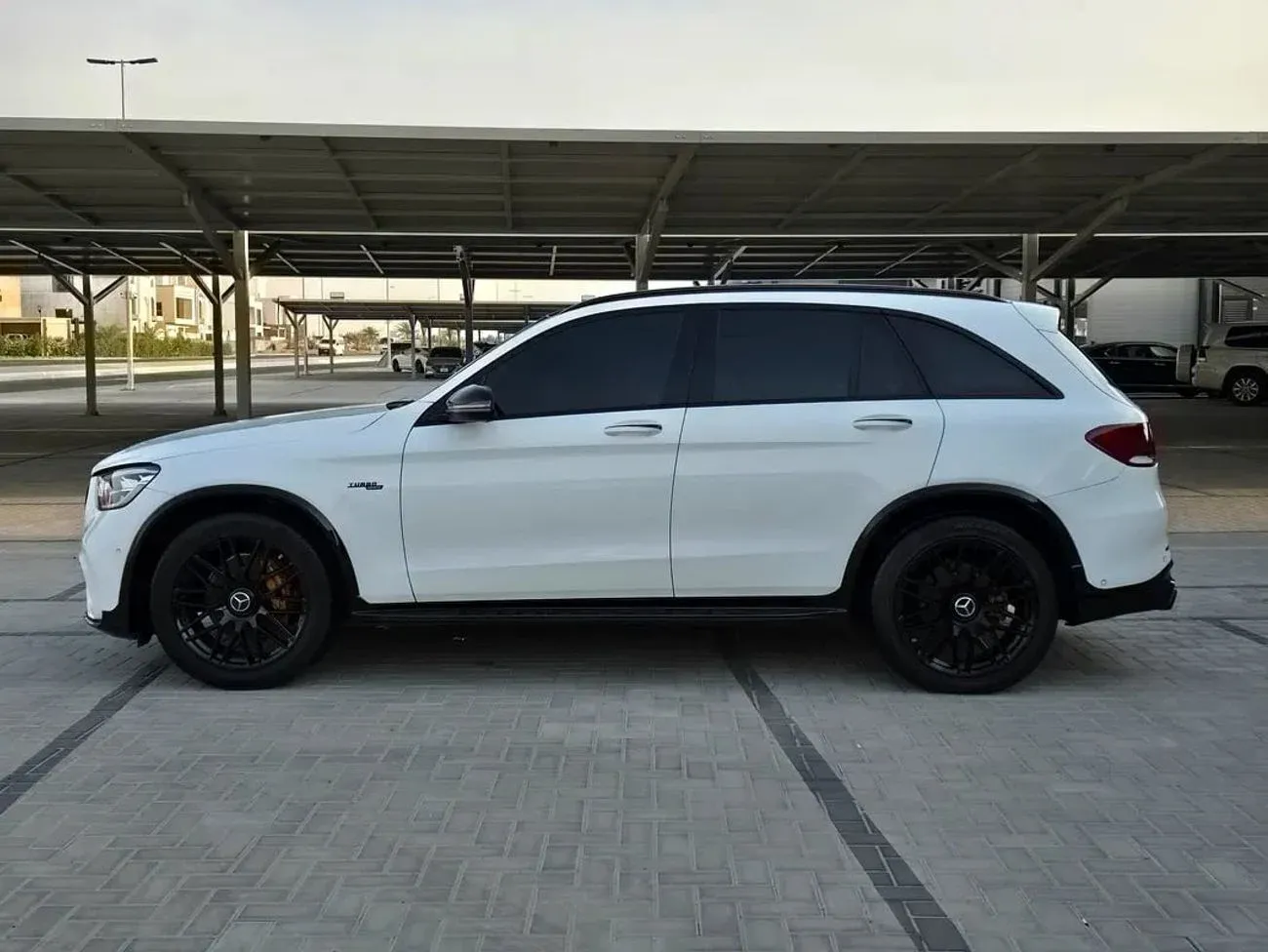 Mercedes-Benz GLC 300 AMG 2020 — фото 7