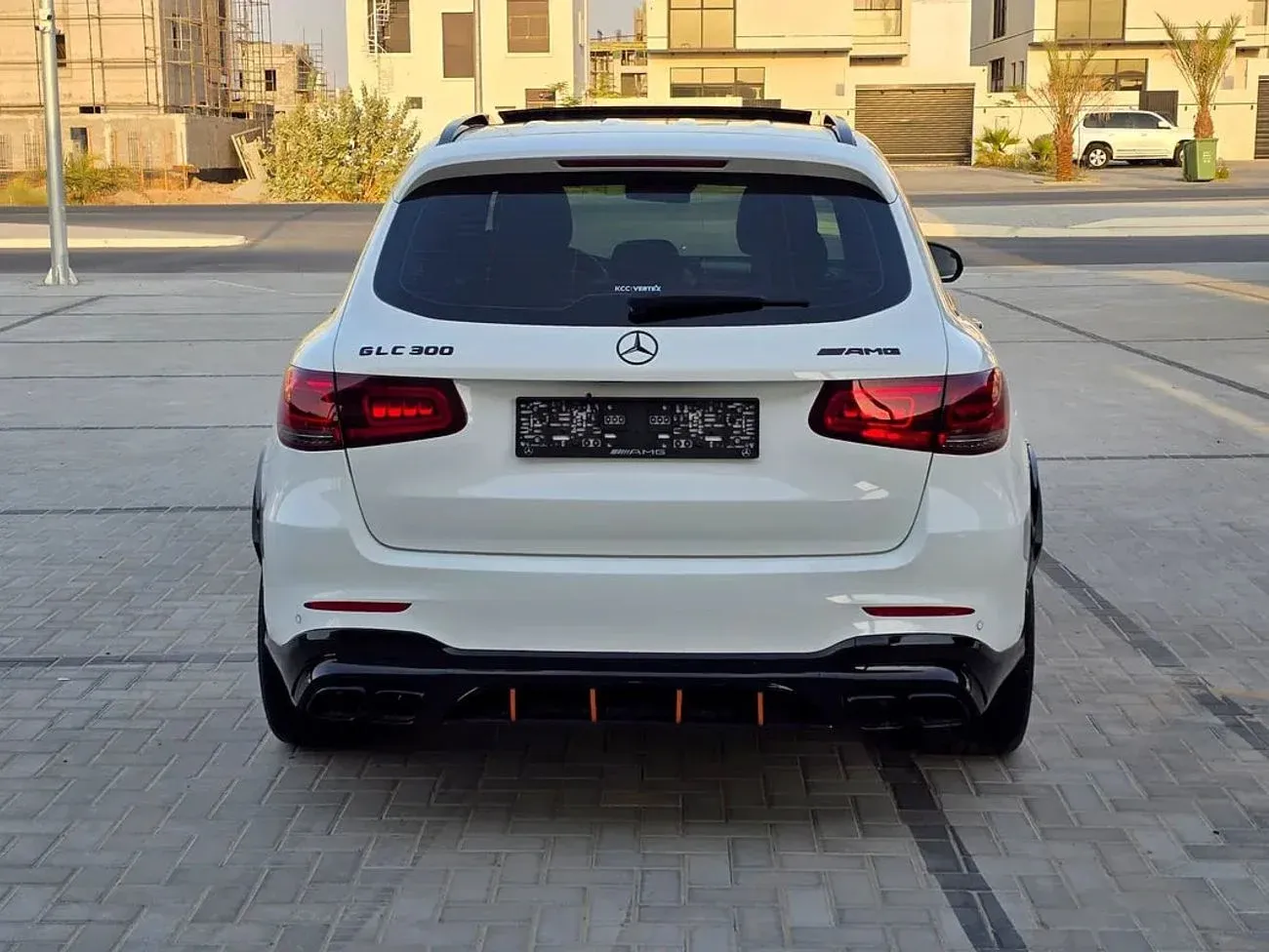 Mercedes-Benz GLC 300 AMG 2020 — фото 2