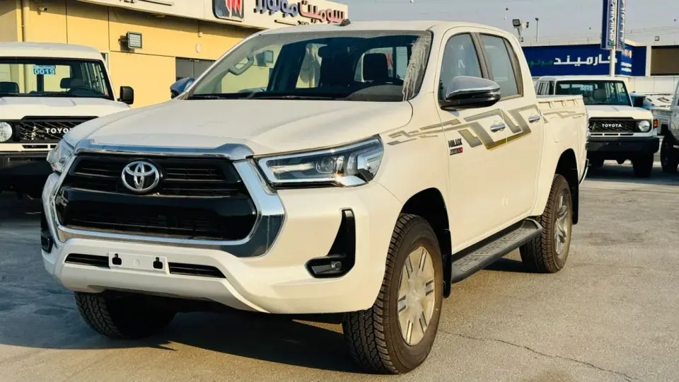 Toyota Hilux SR5 2026