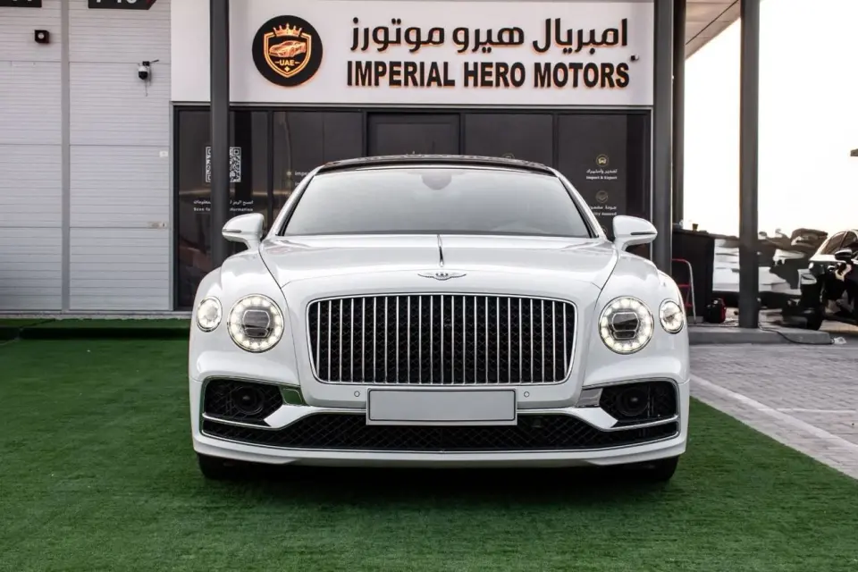 Bentley Flying Spur V8 2021