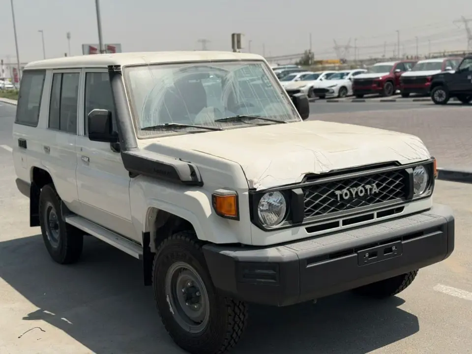 Toyota Land Cruiser 70 LC76 LX 2026