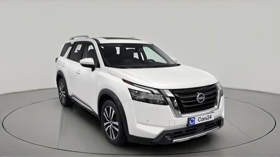 Nissan Pathfinder SL 2024