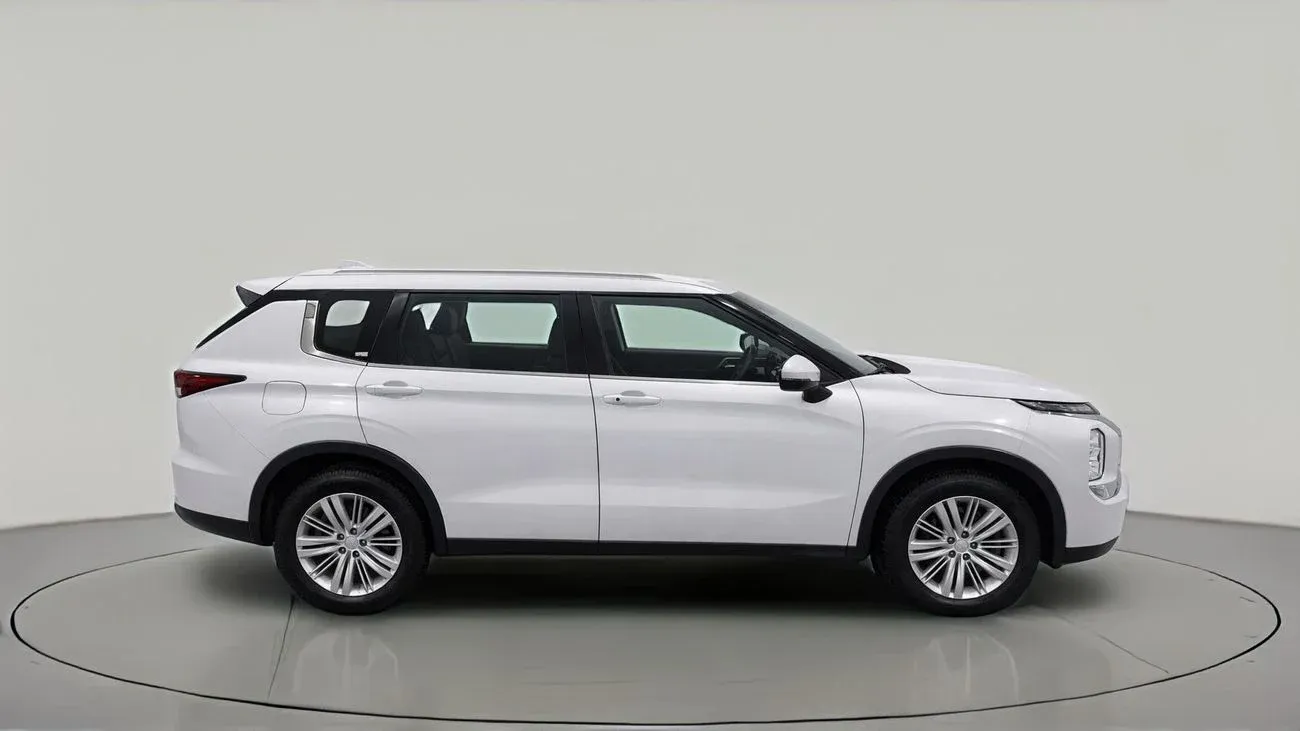Mitsubishi Outlander GLX MIDLINE 2025 — фото 3