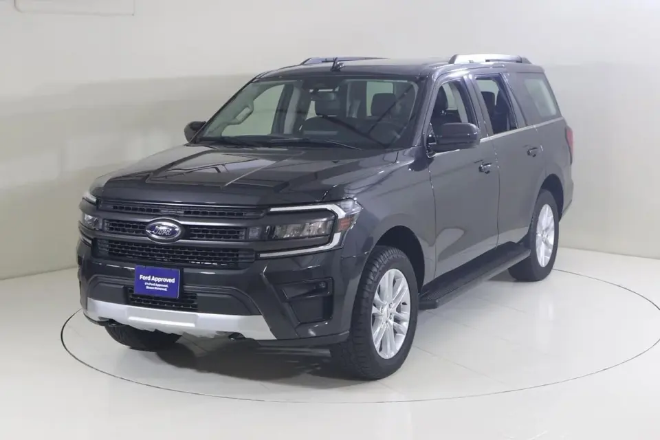 Ford Expedition XLT 2023
