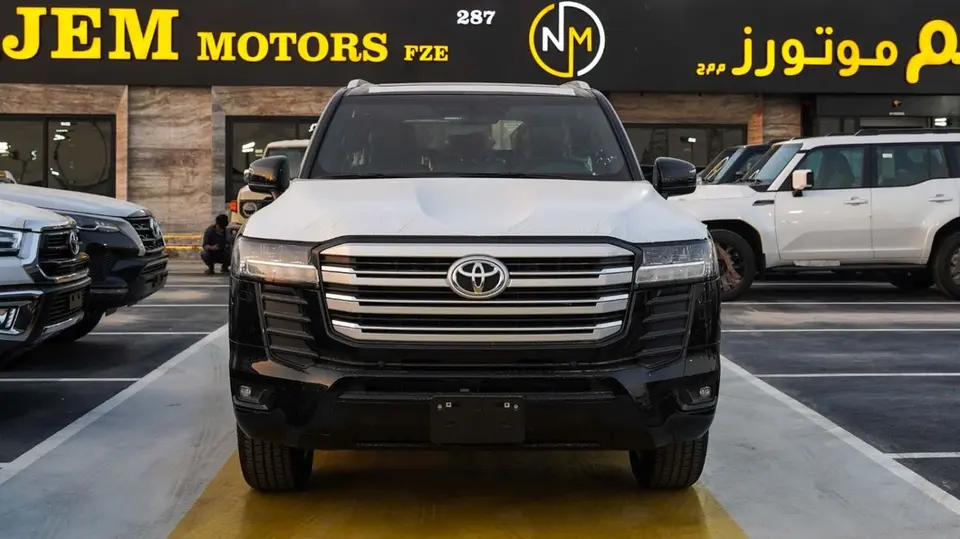 Toyota Land Cruiser GXR 2026