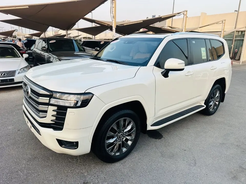 Toyota Land Cruiser GXR 2024
