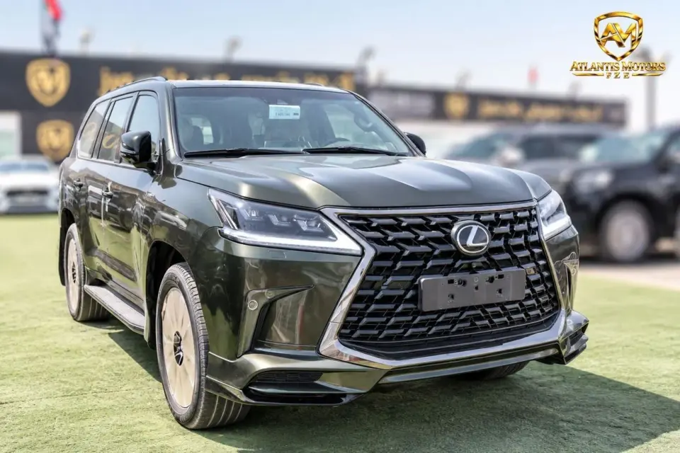 Lexus LX570 SIGNATURE BLACK EDITION 2021