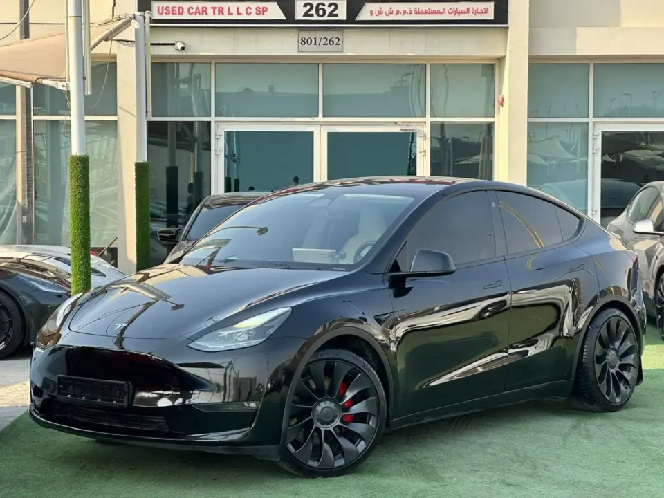 Tesla Model Y PERFORMANCE 2023