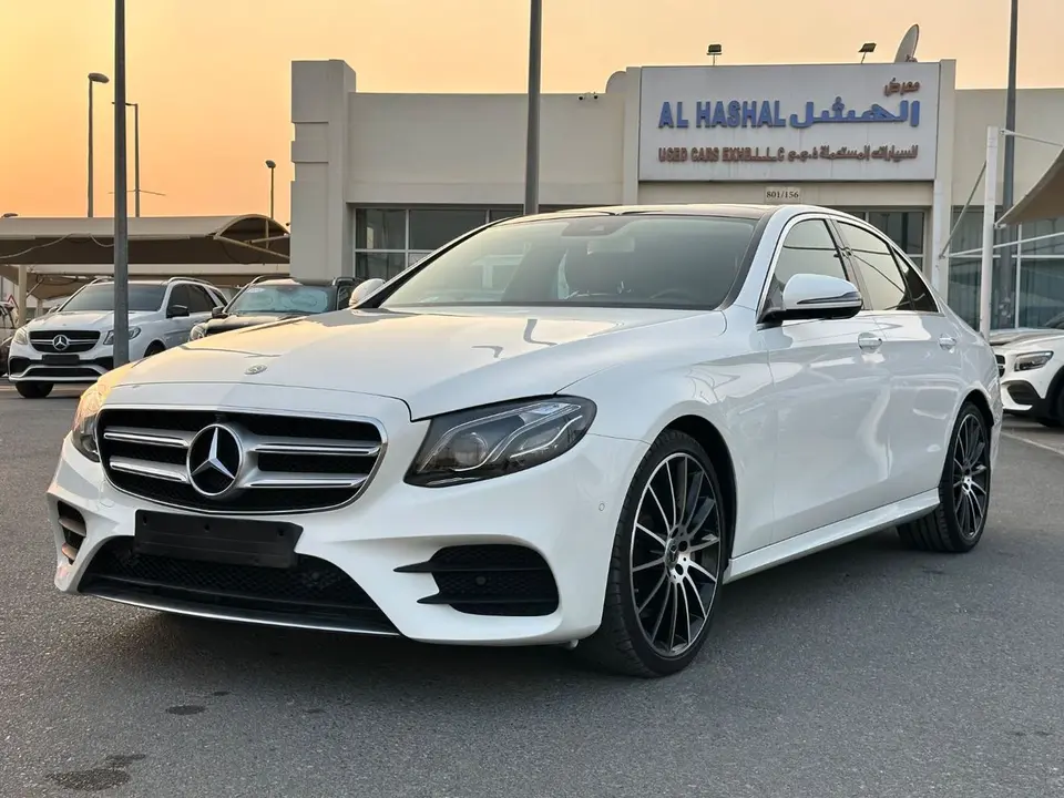 Mercedes-Benz E300 AMG 2020