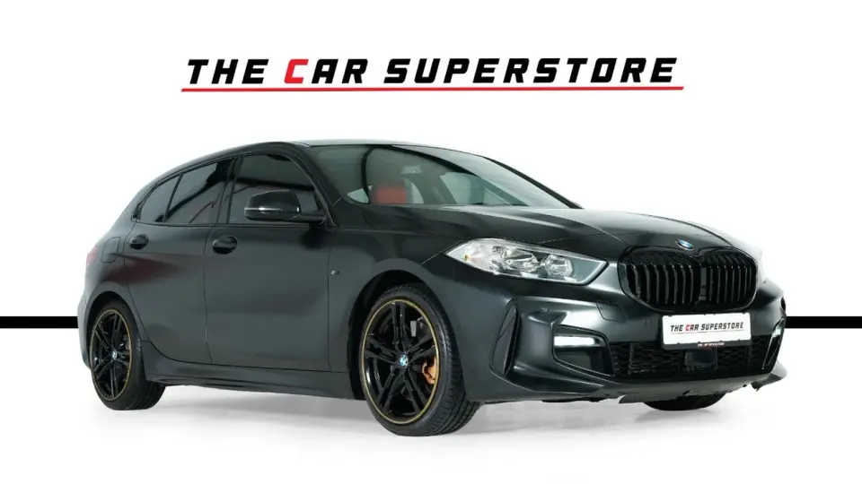 BMW 120i M SPORT 2021