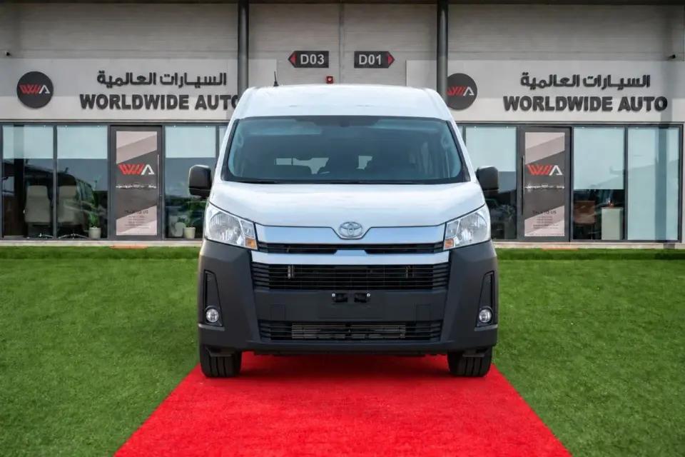 Toyota Hiace DX 2026