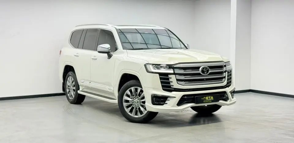 Toyota Land Cruiser VXR 2025