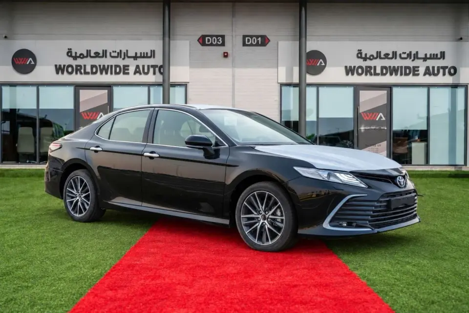 Toyota Camry GLE-X 2024