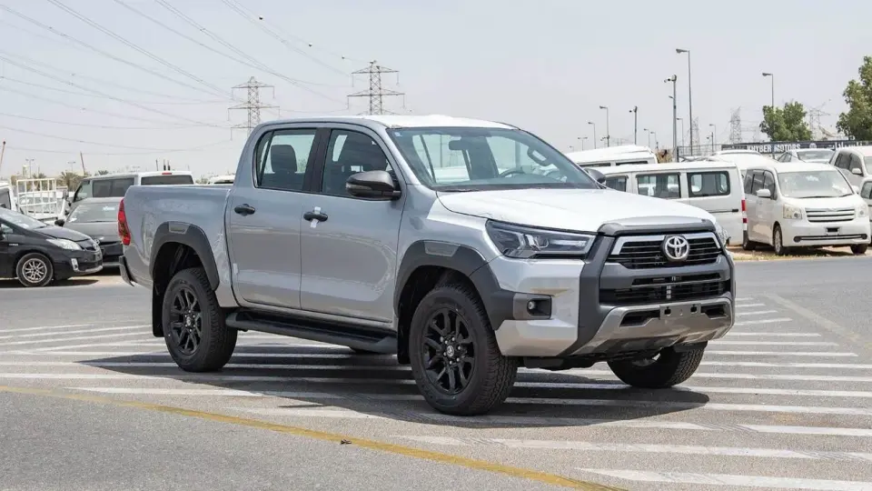 Toyota Hilux ADVENTURE 2026