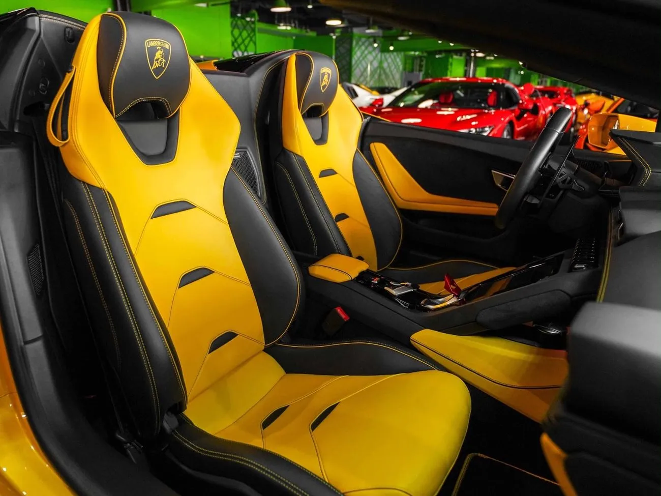 Lamborghini Huracan EVO SPYDER 2021 — фото 10