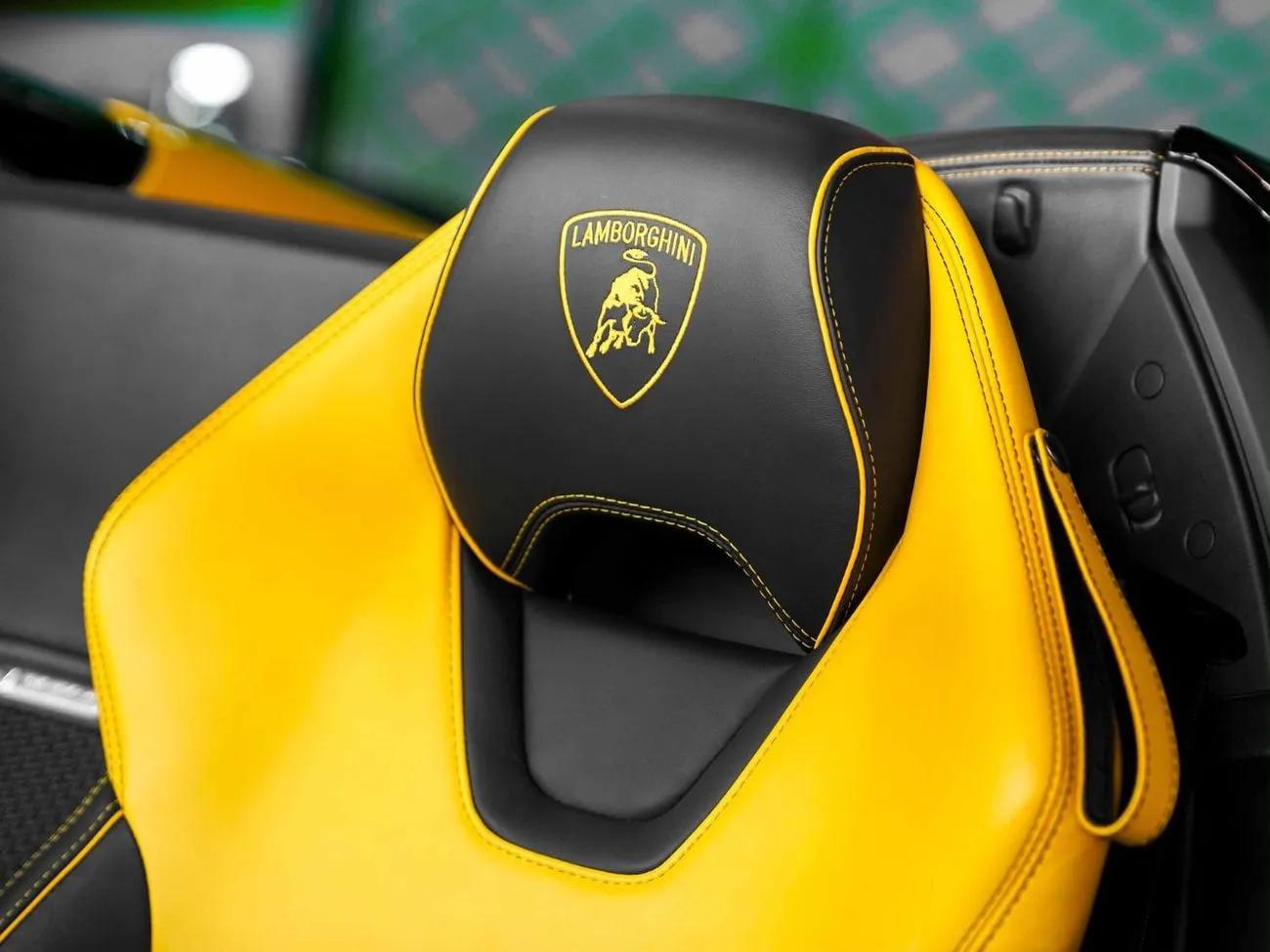 Lamborghini Huracan EVO SPYDER 2021 — фото 15