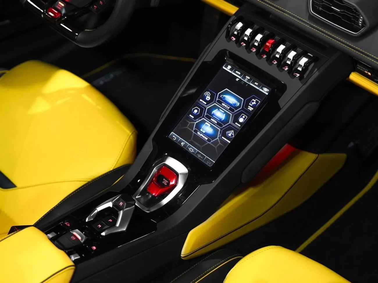 Lamborghini Huracan EVO SPYDER 2021 — фото 6