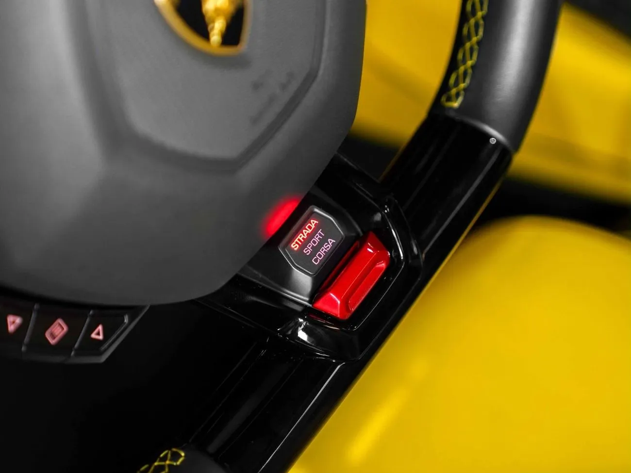 Lamborghini Huracan EVO SPYDER 2021 — фото 14