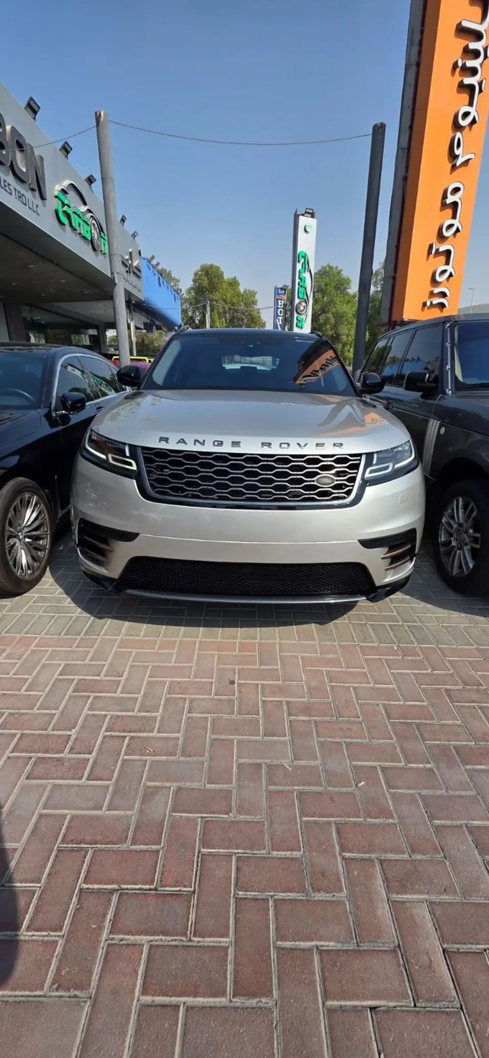 Land Rover Range Rover Velar R-DYNAMIC SE 2020