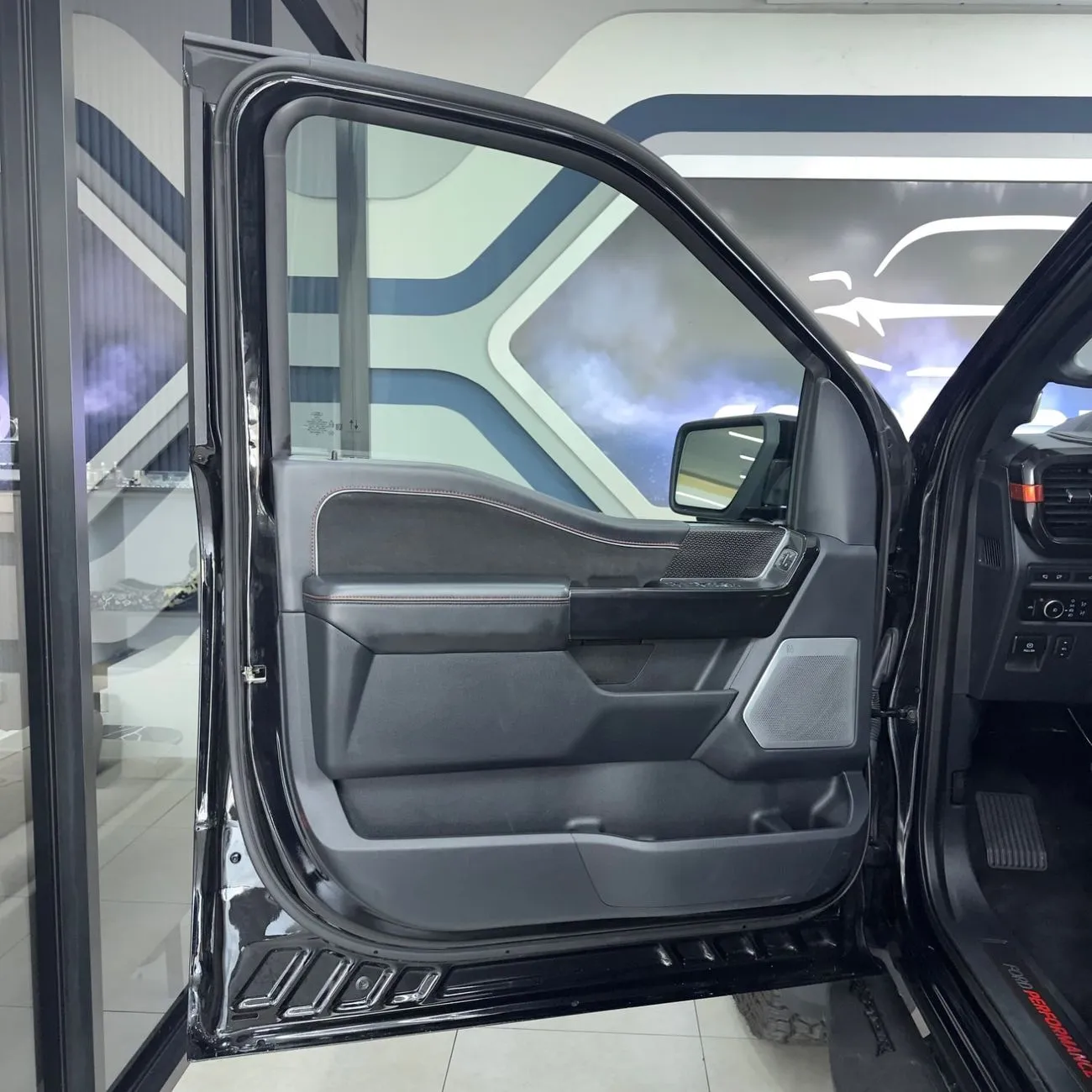 Ford F-150 RAPTOR R CREW 2025 — фото 8