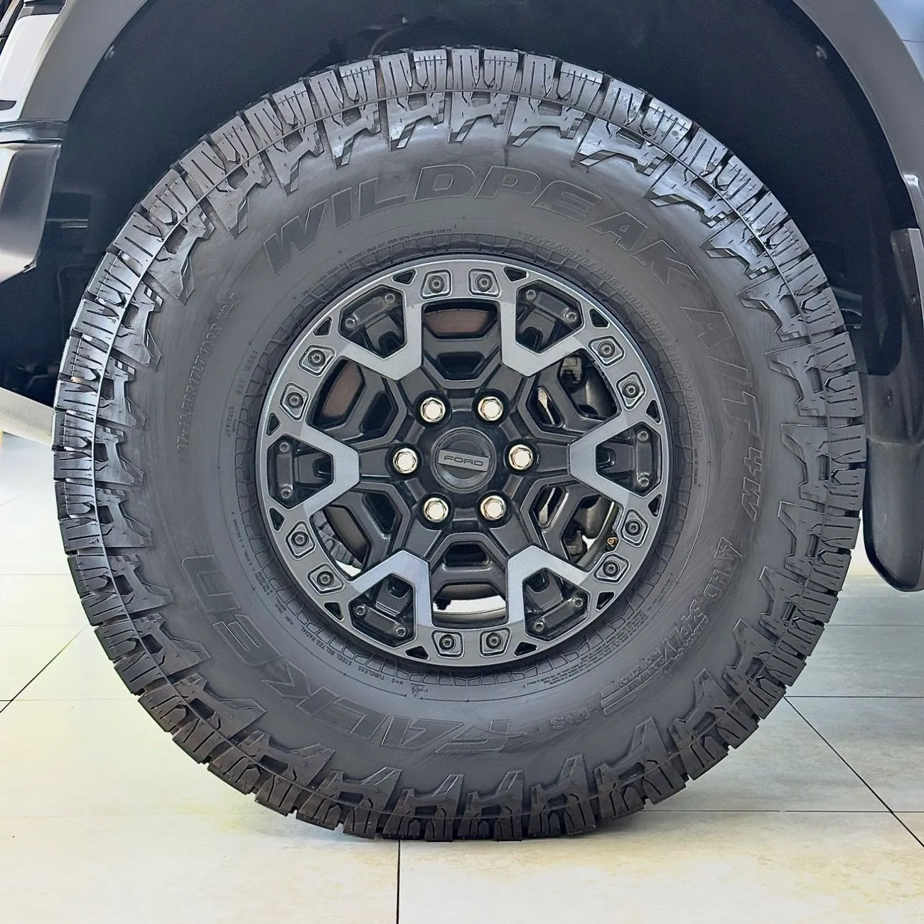 Ford F-150 RAPTOR R CREW 2025 — фото 24