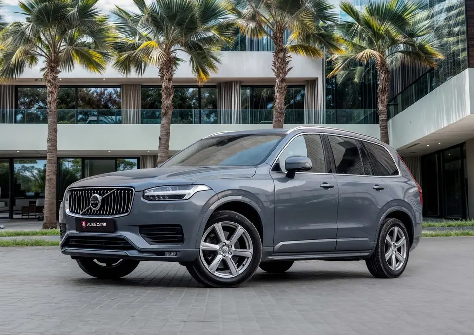 Volvo XC90 MOMENTUM 2020