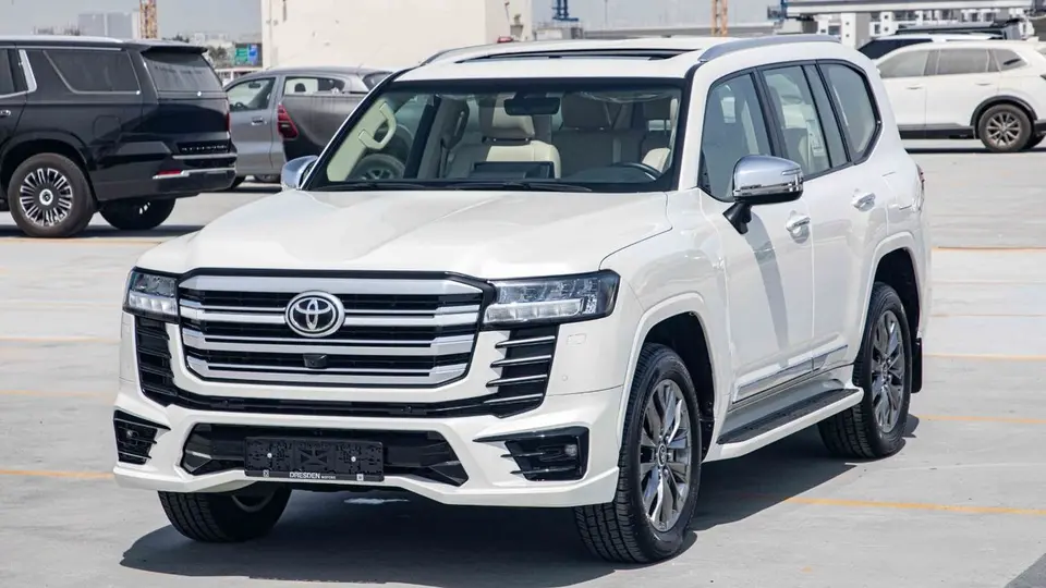 Toyota Land Cruiser GXR 2023