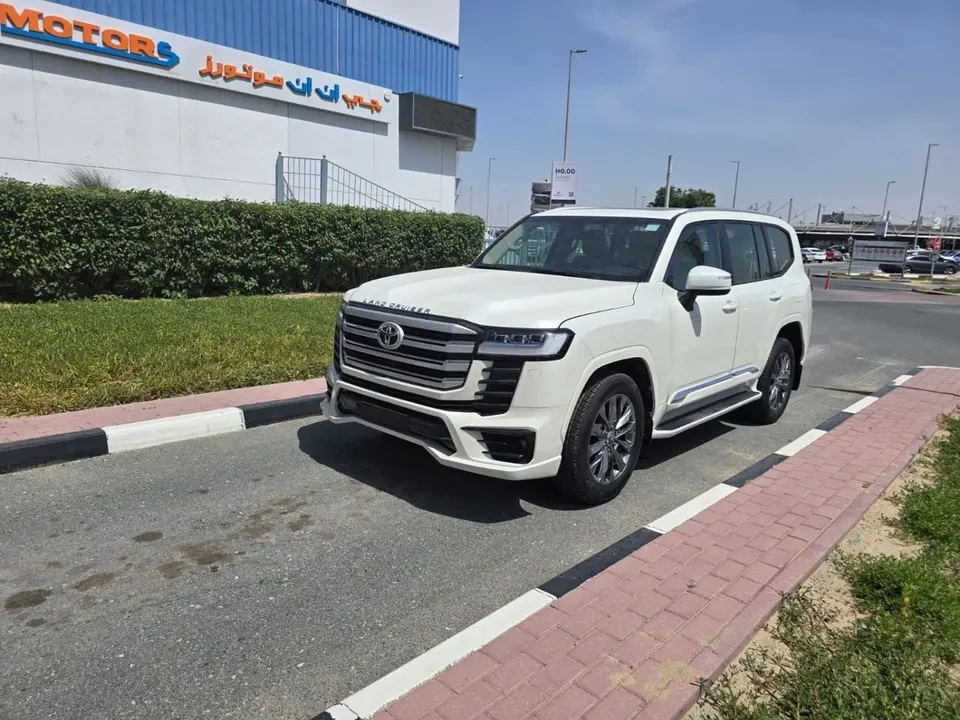 Toyota Land Cruiser GXR 2024