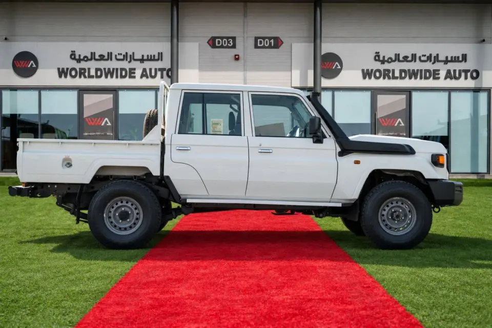 Toyota Land Cruiser Pickup 70 LC79 Double Cab 2.8L Turbo Diesel STD DL-E A/T 2026 MODEL GCC SPECS 2026
