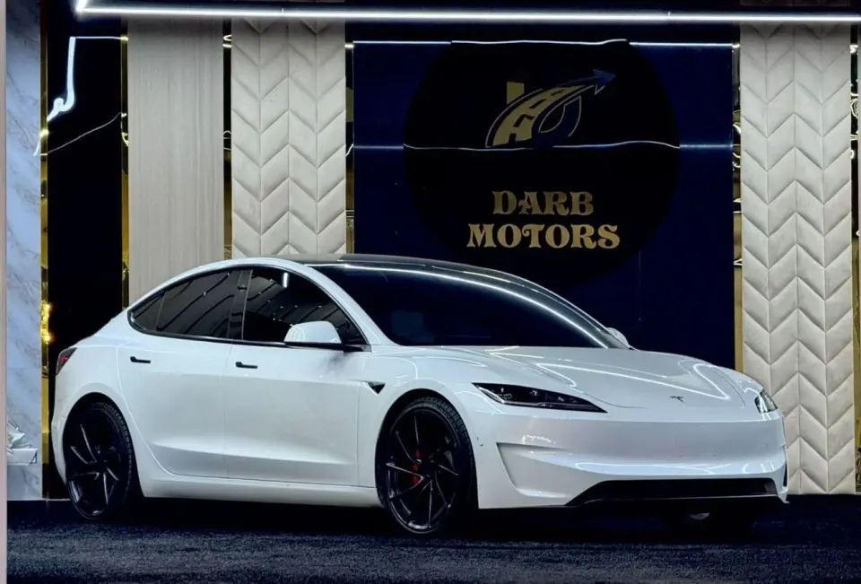 Tesla Model 3 PERFORMANCE 2024