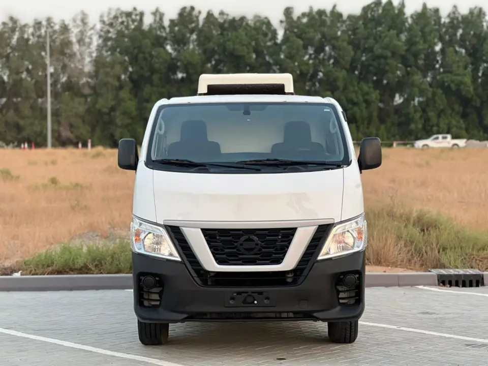 Nissan Urvan STANDARD 2022