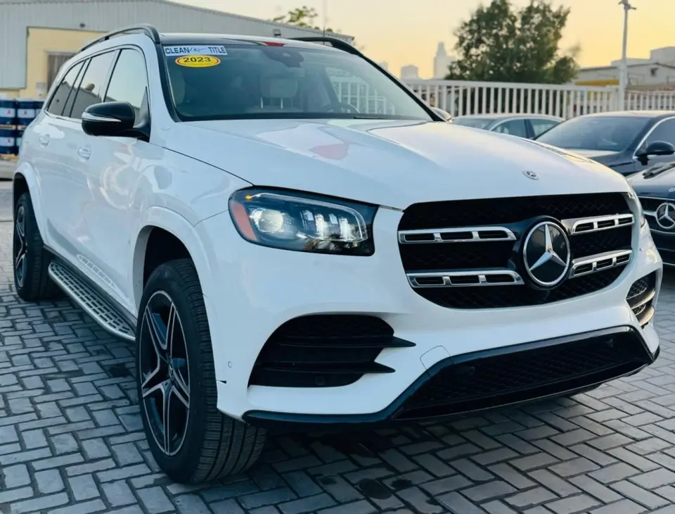 Mercedes-Benz GLS450 4MATIC 2023