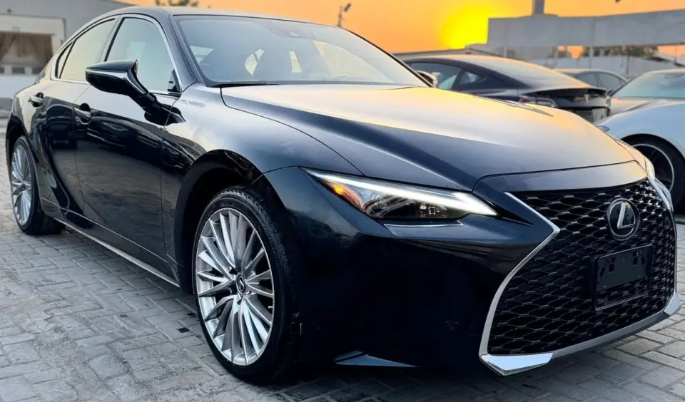 Lexus IS300 AWD 2022
