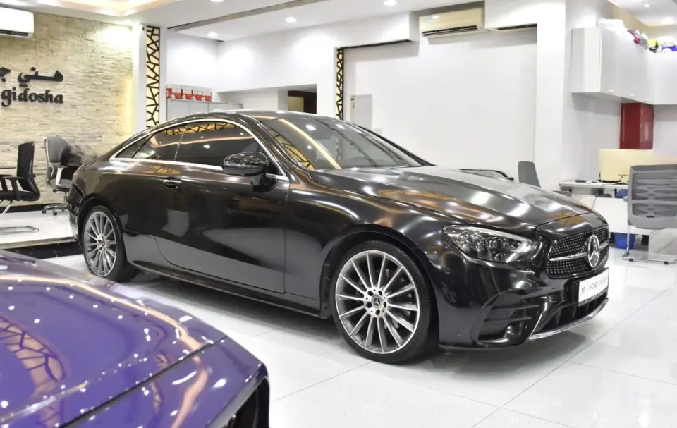 Mercedes-Benz E200 AMG 2023