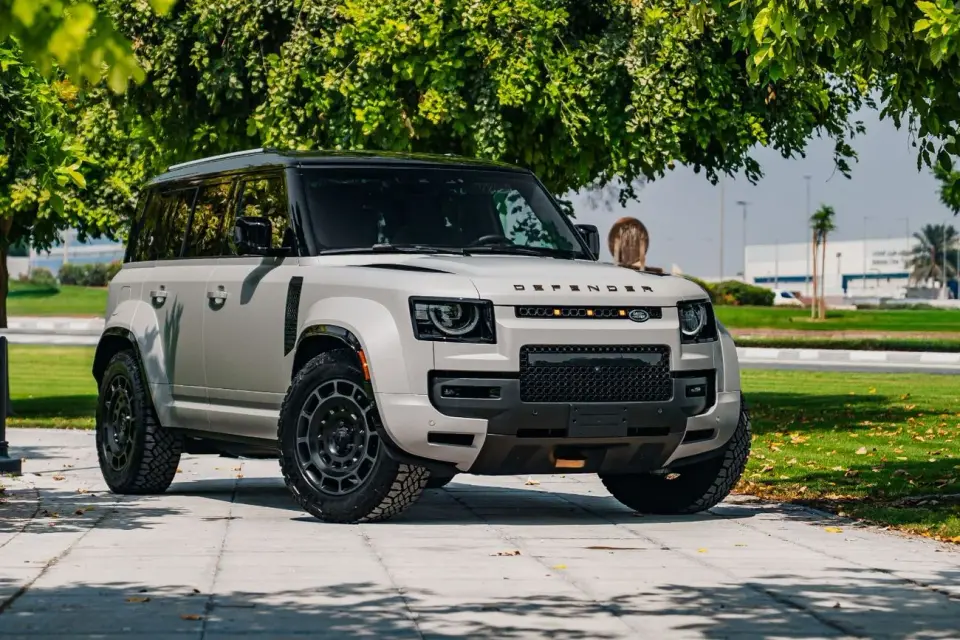 Land Rover Defender 110 OCTA EDITION ONE P635 2026