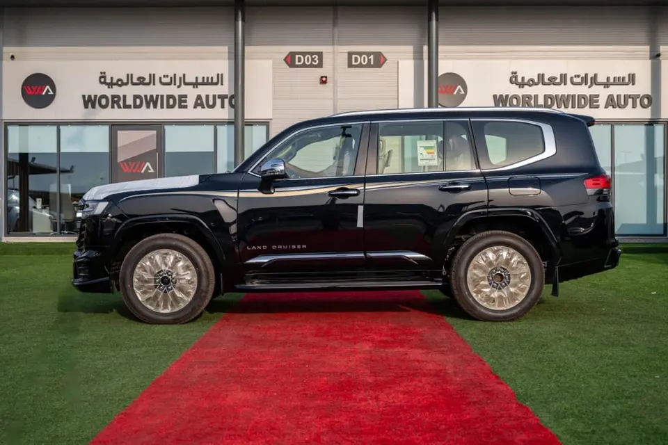 Toyota Land Cruiser VX 2026