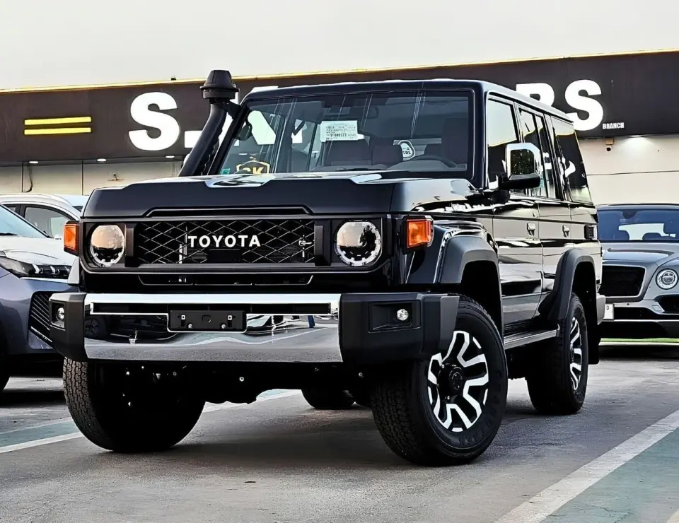 Toyota Land Cruiser 70 LC76 LX 2026