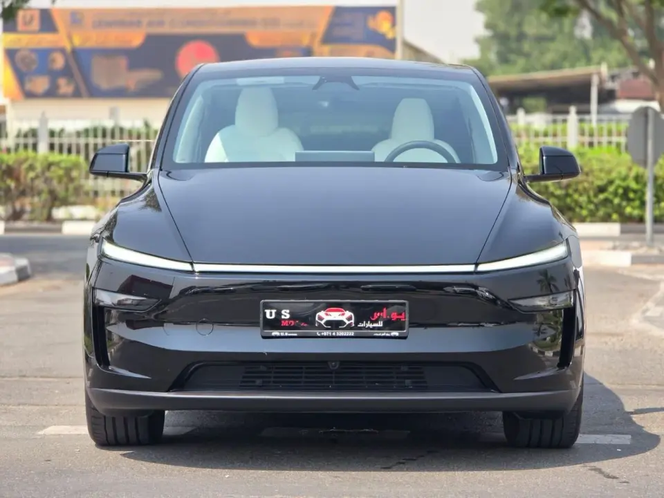 Tesla Model Y LONG RANGE 2026